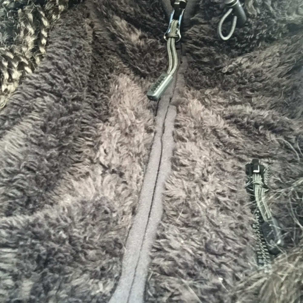 Meet your Posher, Fay